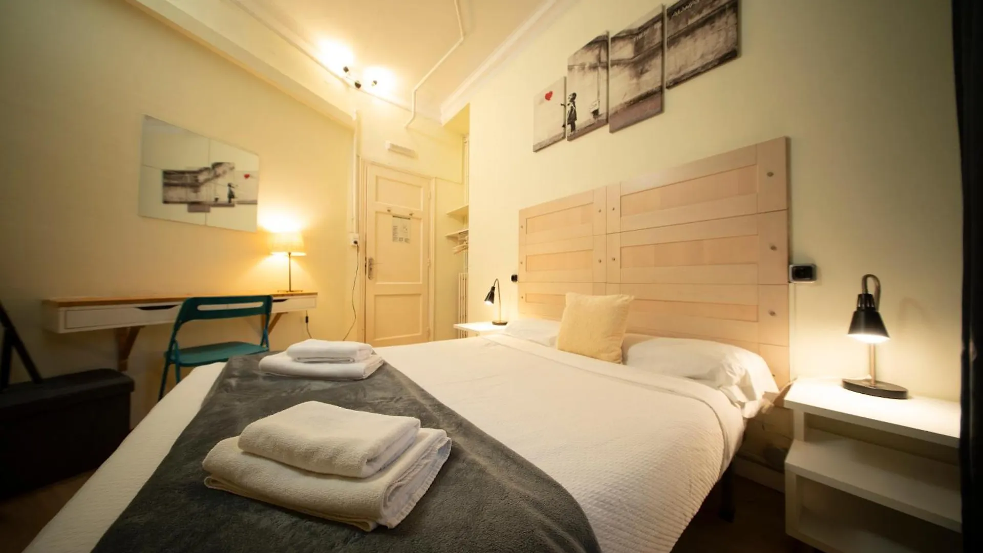 Wow Hostel Barcelona