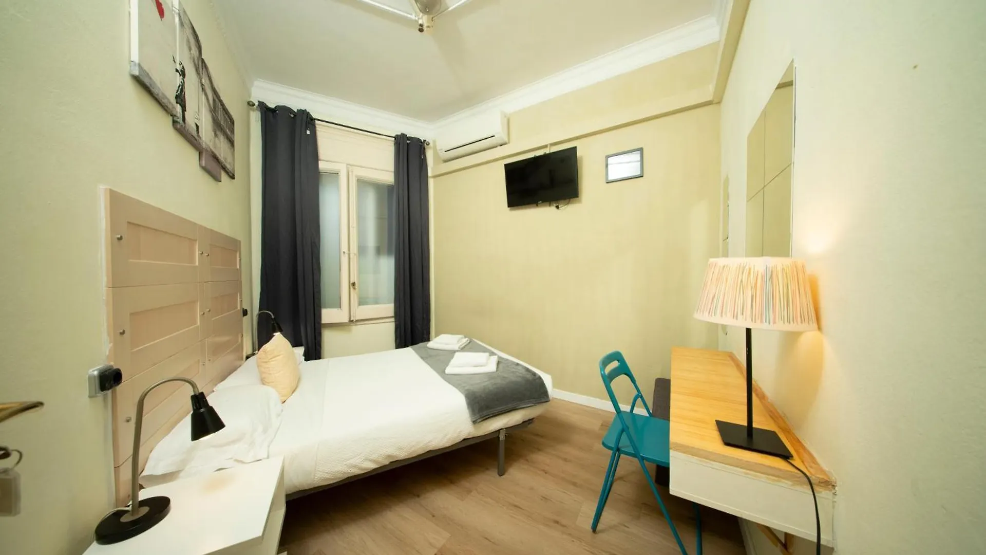 Wow Hostel Barcelona