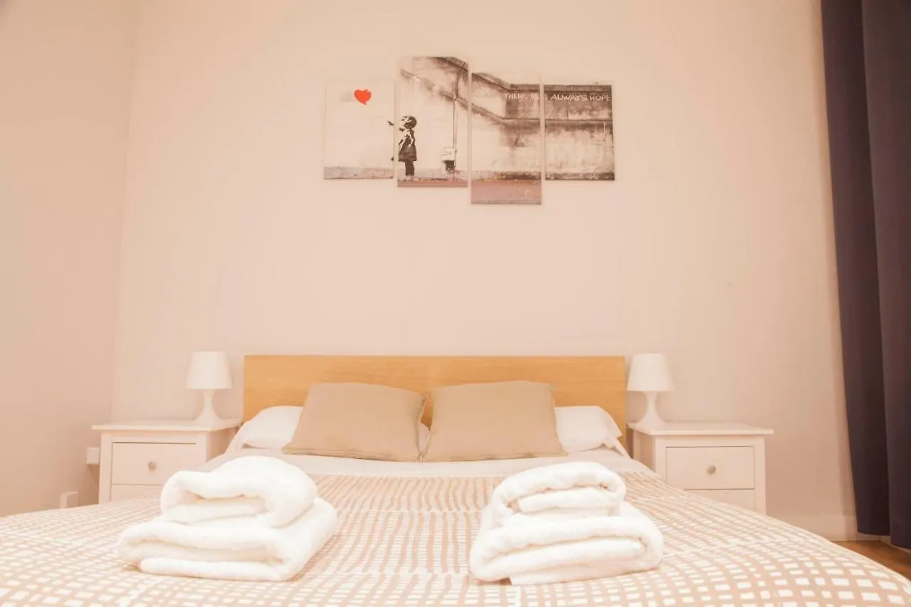 Wow Hostel Barcelona España