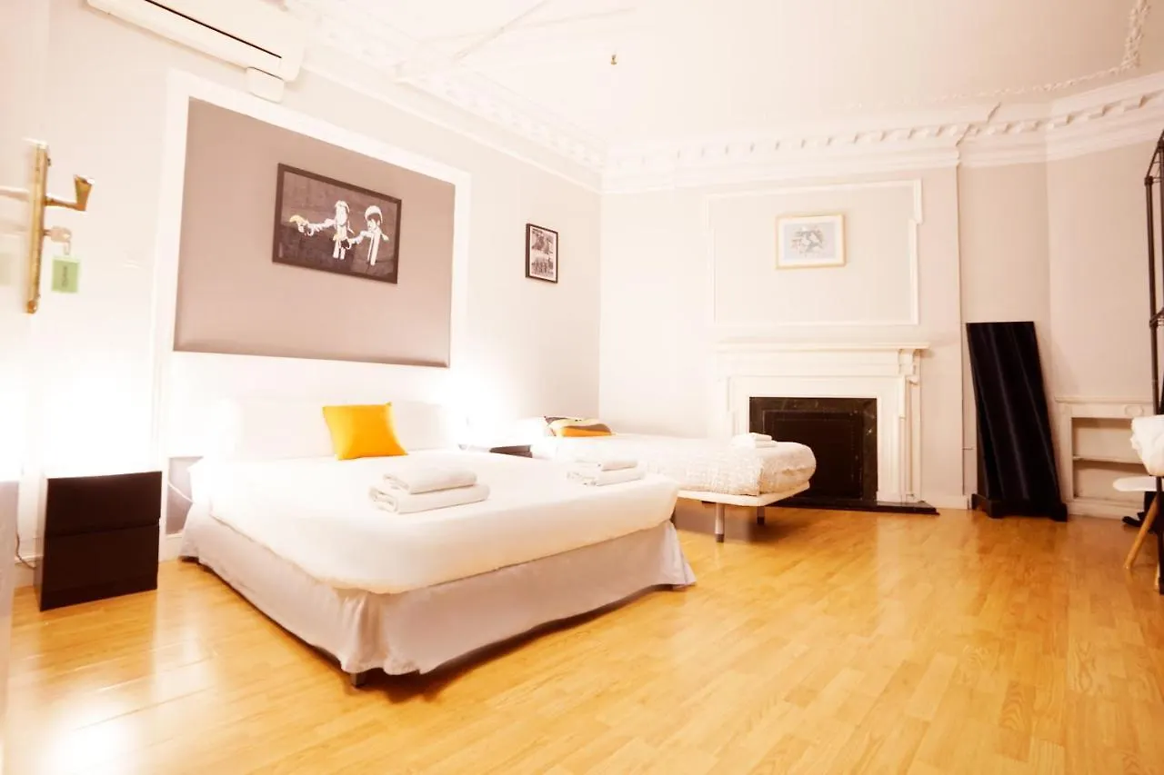 Wow Hostel Barcelona