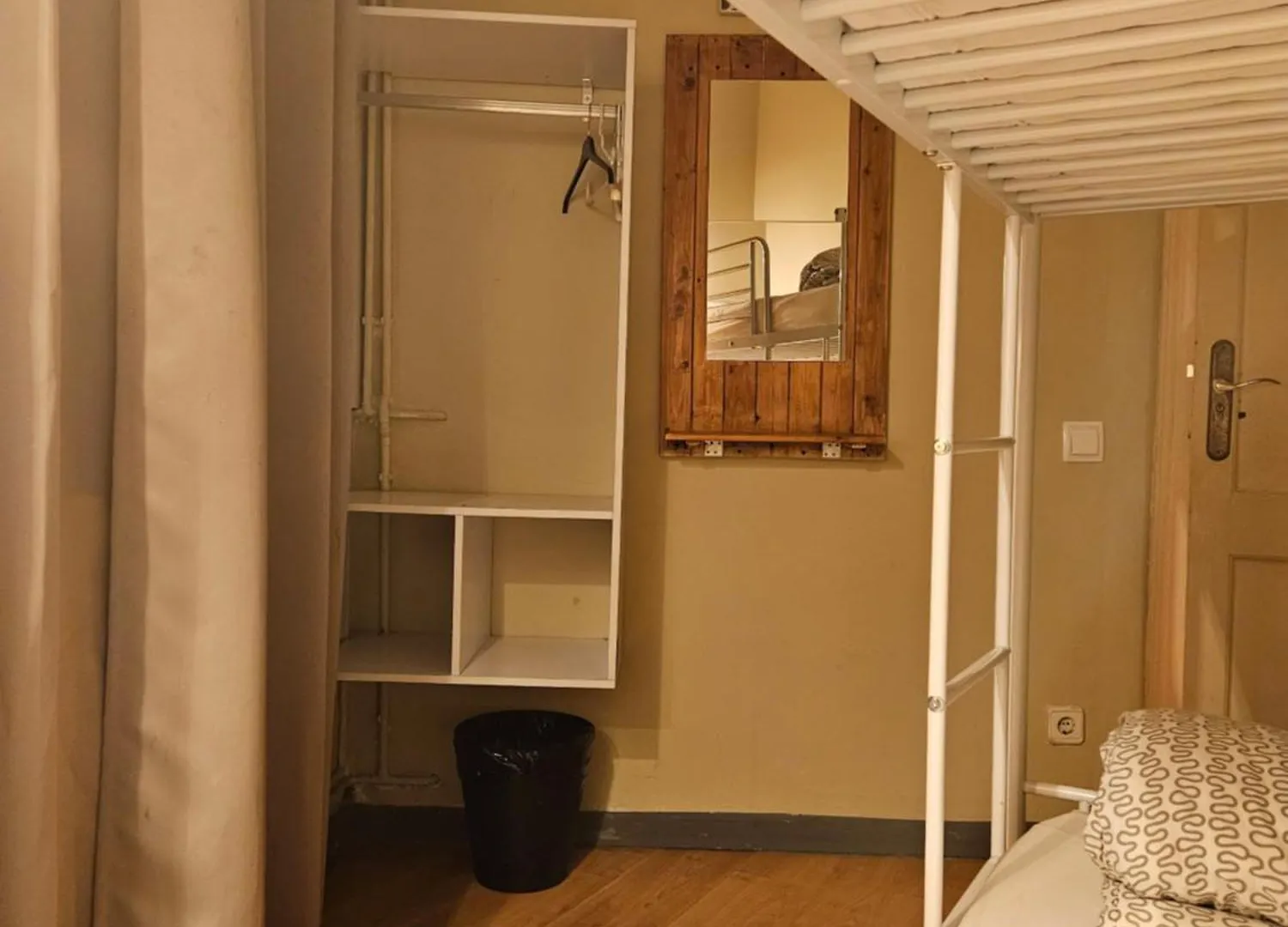 Wow Hostel Barcelona Spain