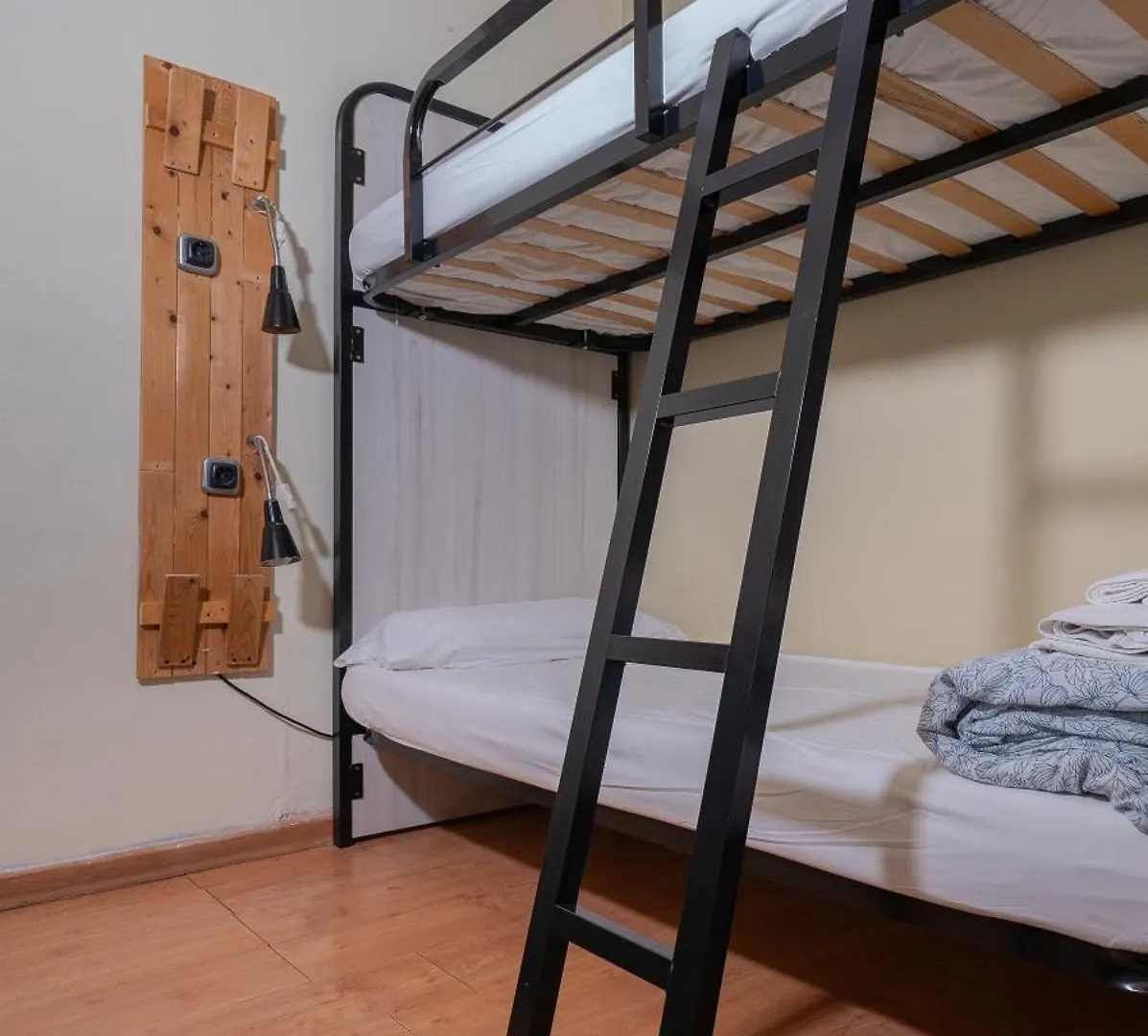 Wow Hostel Barcelona Spain