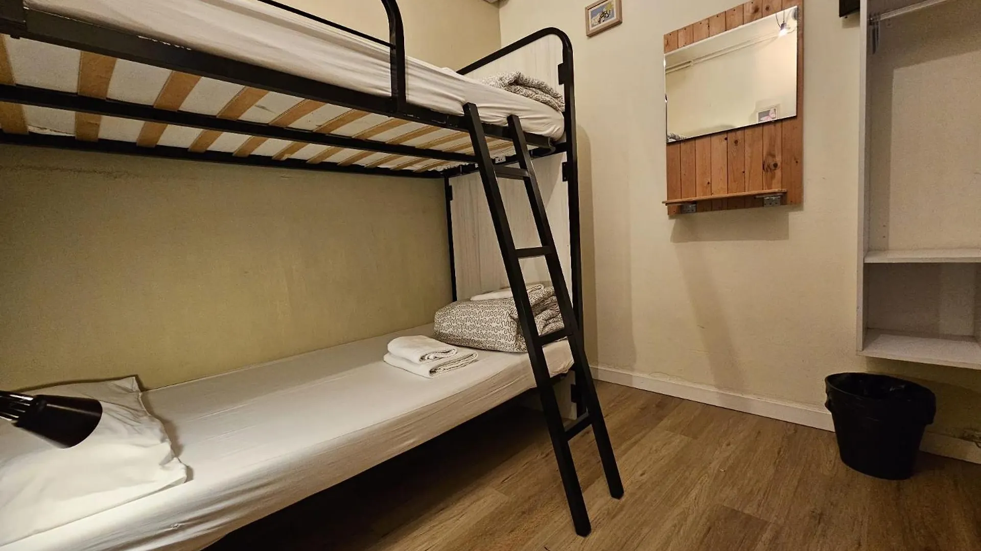 Wow Hostel Barcellona