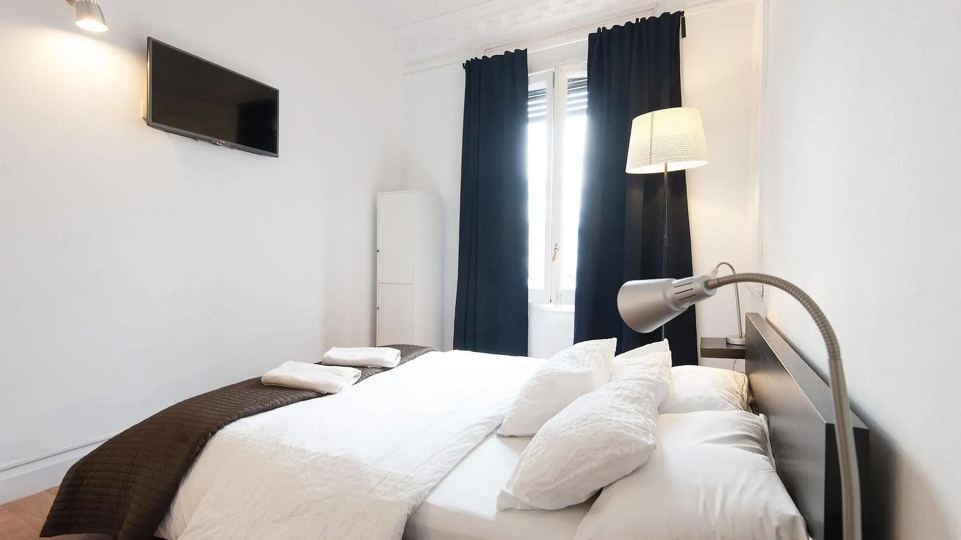 Wow Hostel Barcellona 0*,  Spagna